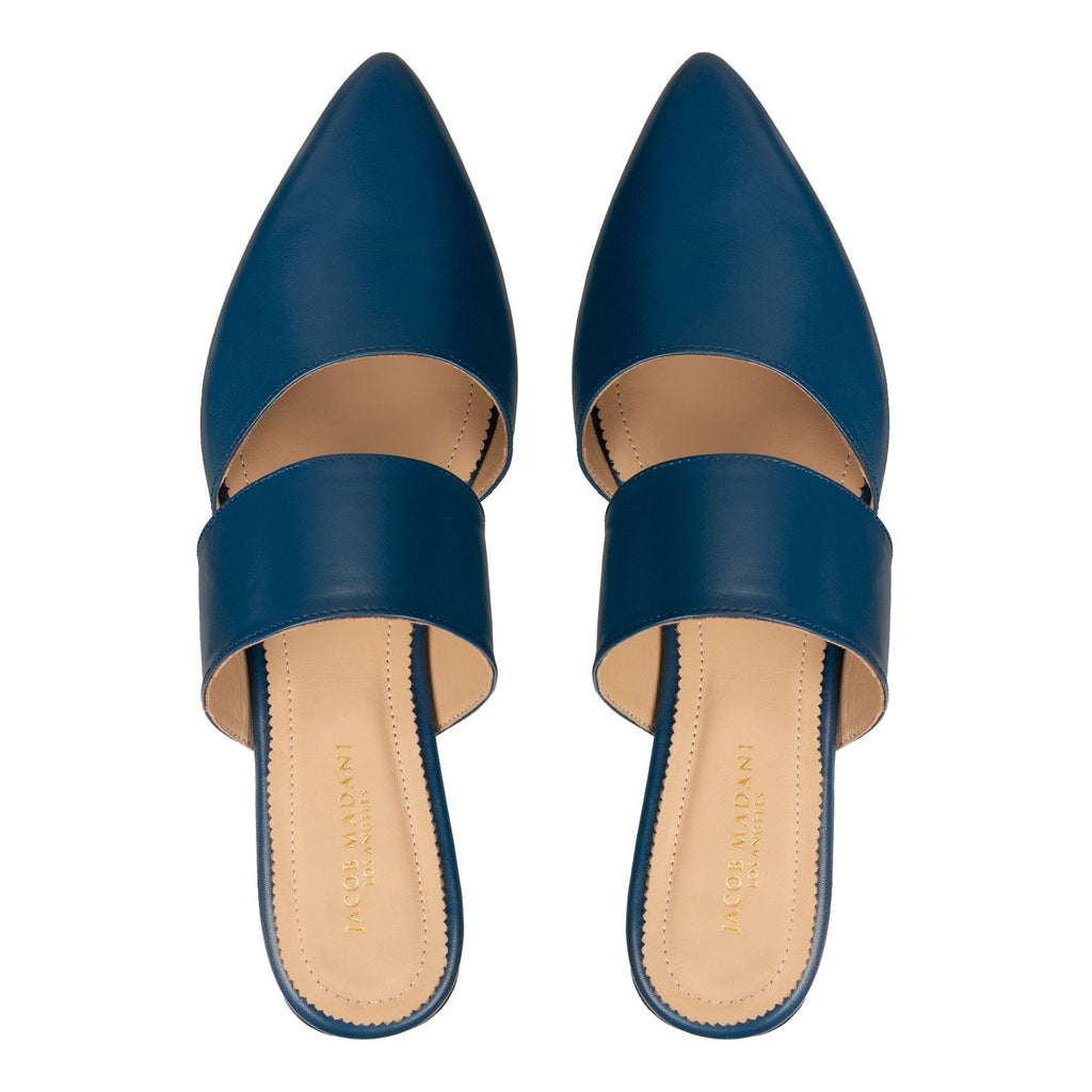 Pointy-toe Flats Mule in Calfskin