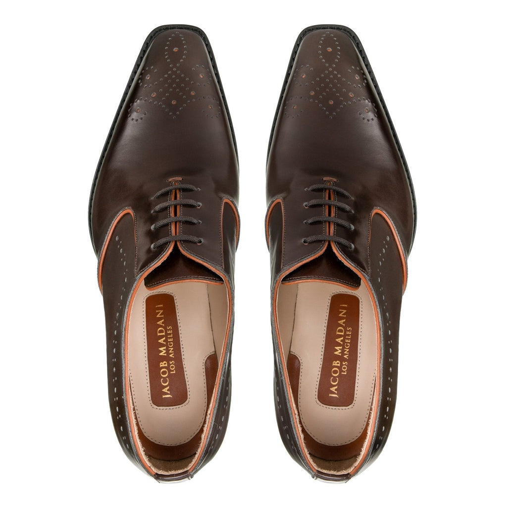 Perforated Oxford With Piping Detail