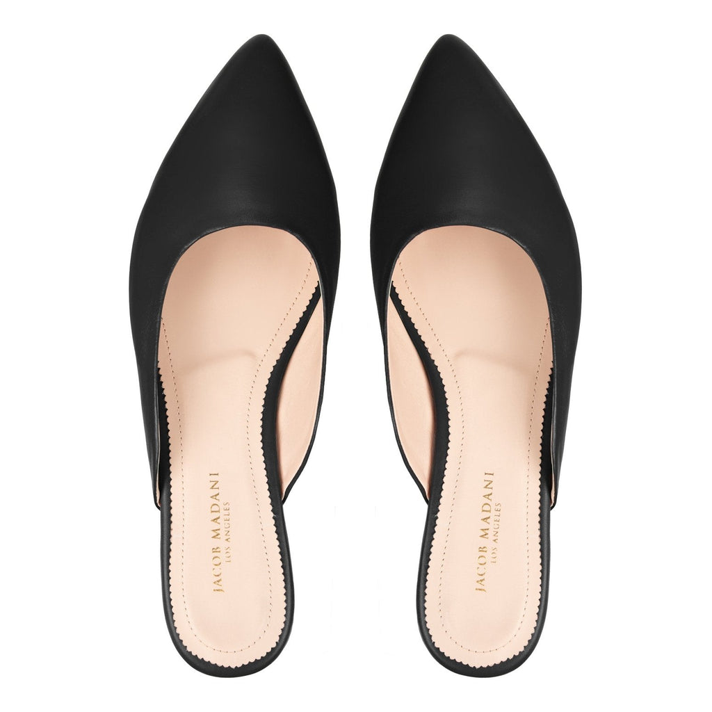 Pointy-toe Flat Mule in Calfskin with Hidden Seam Design