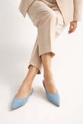 Pointy-toe Flat Mule in Suede Leather